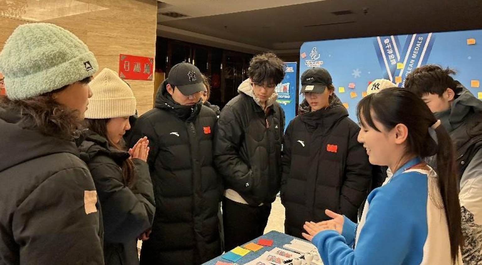 凉城赛区单板/自由式滑雪障碍追逐队进行十四冬反兴奋剂教育拓展活动